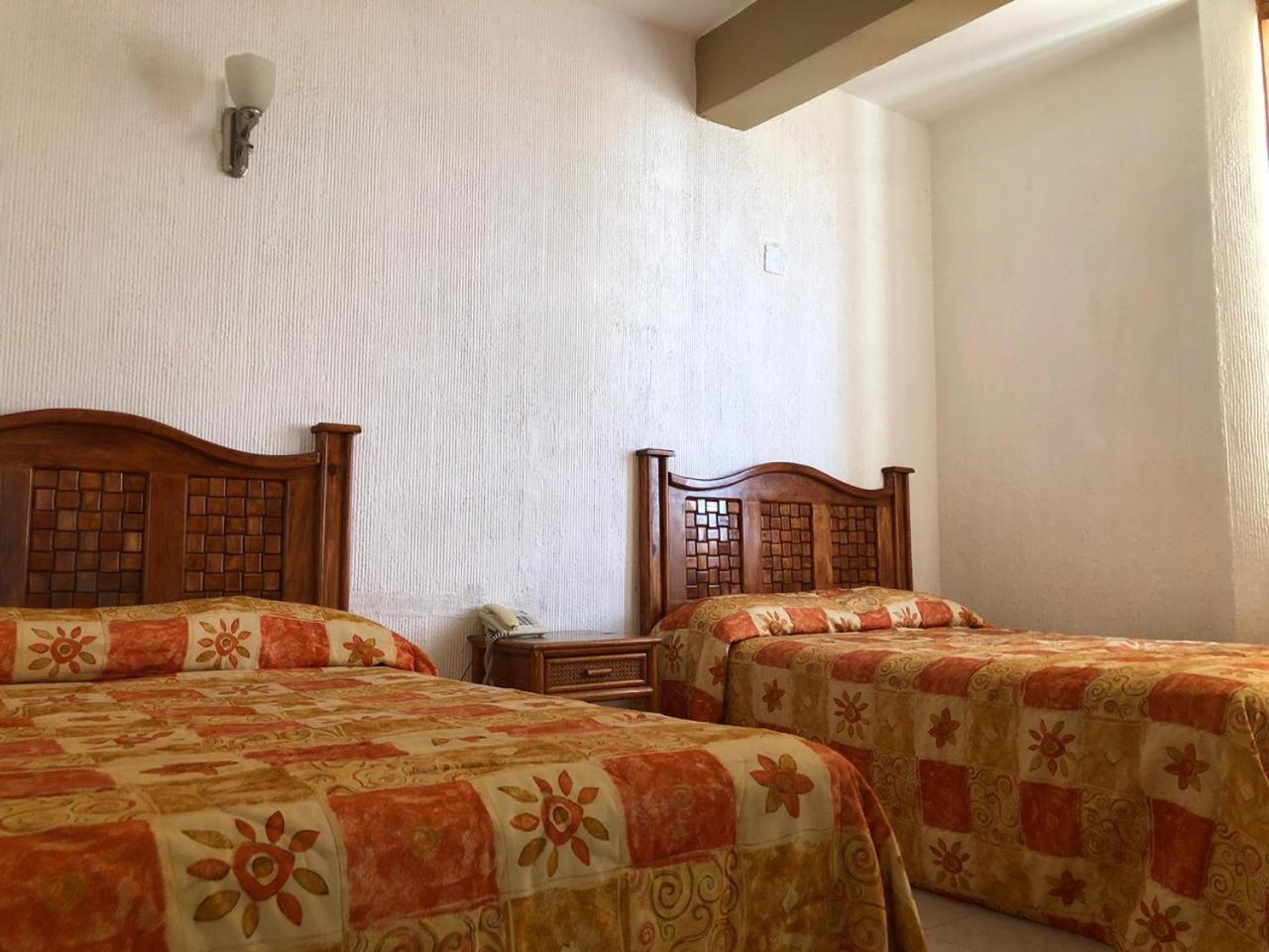 Hotel Sol Del Pacifico Lázaro Cárdenas エクステリア 写真