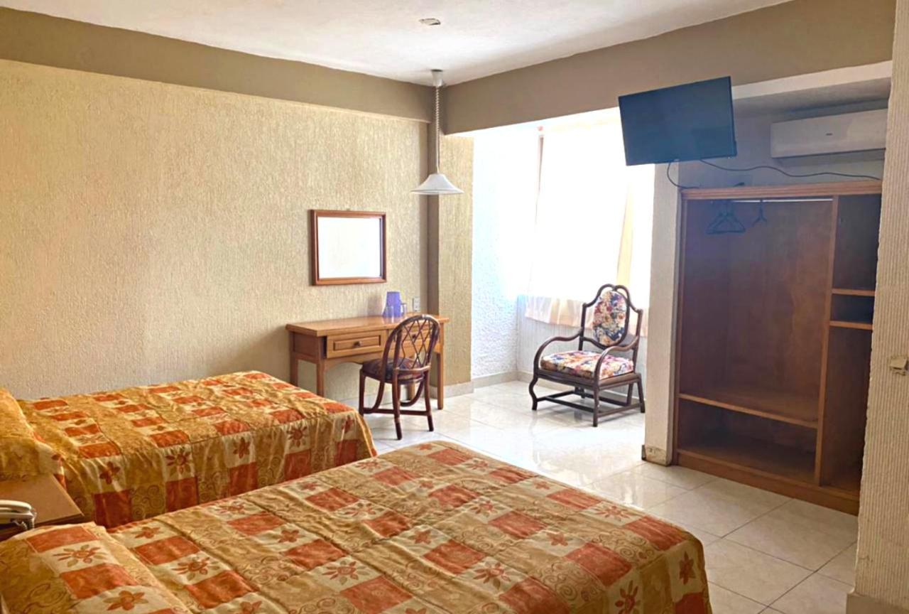 Hotel Sol Del Pacifico Lázaro Cárdenas エクステリア 写真