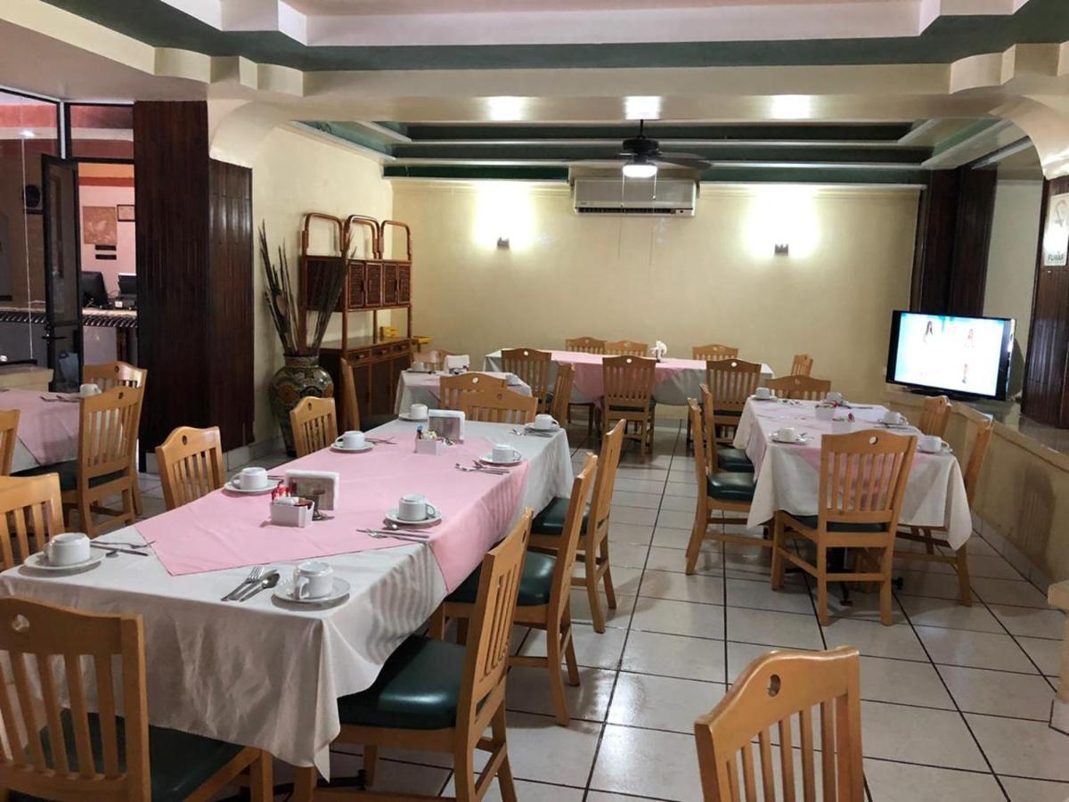 Hotel Sol Del Pacifico Lázaro Cárdenas エクステリア 写真